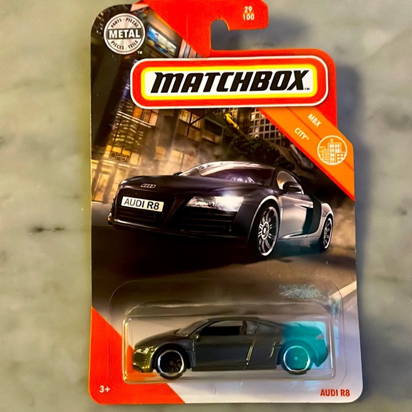 Audi R8 - Picture 13 of 13